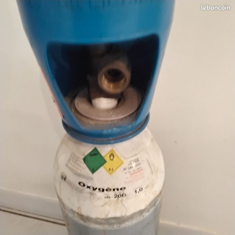 Bouteille d'oxygne - Bricolage