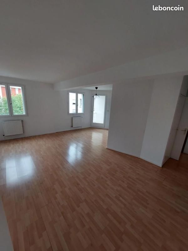 Appartement 3 pièces 73 m² · à Saint-Étienne · 73 m² · 721 €