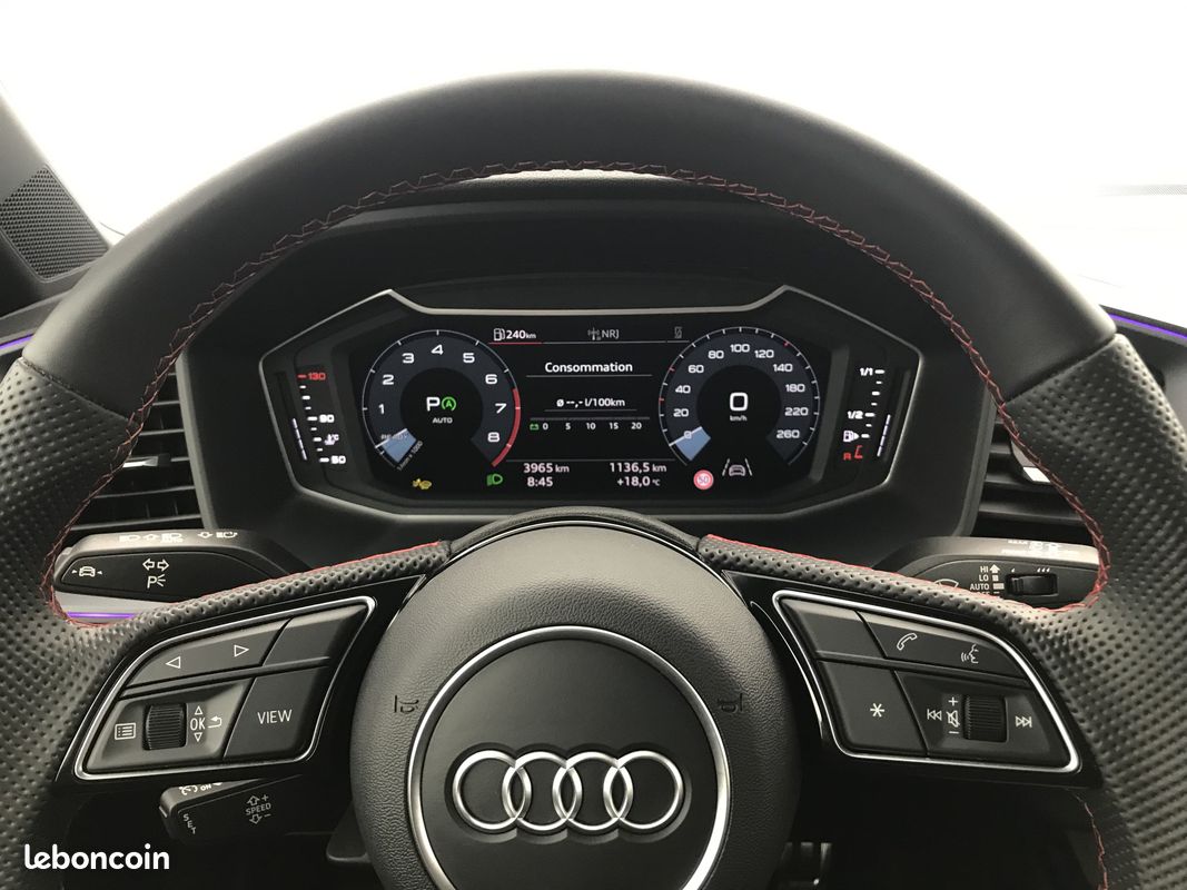 AUDI A1 Sportback 35 TFSI 150 ch S tronic 7 S Line (image 24)
