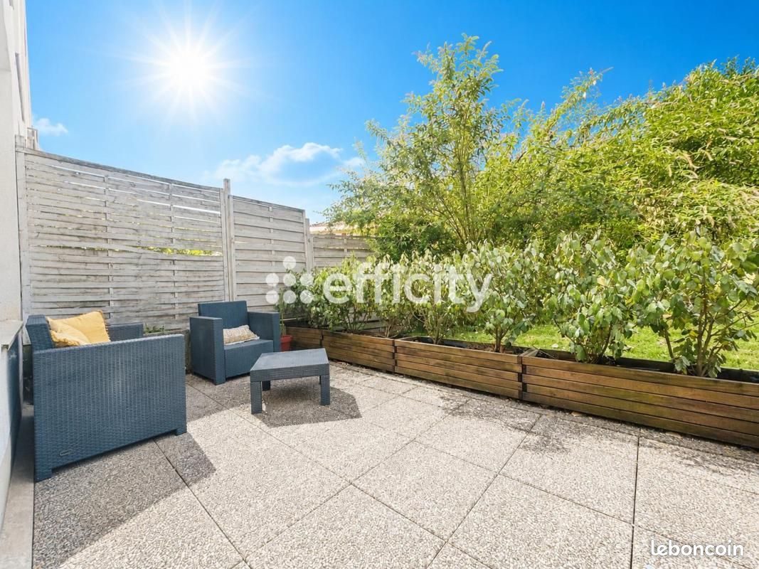 Appartement 2 pièces 42 m² · à Chennevières-sur-Marne · 42 m² · 210 000 €