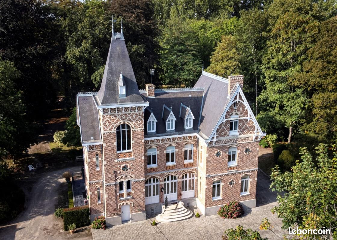 Maison 12 pièces 540 m² · à Phalempin · 540 m² · 1 450 000 €