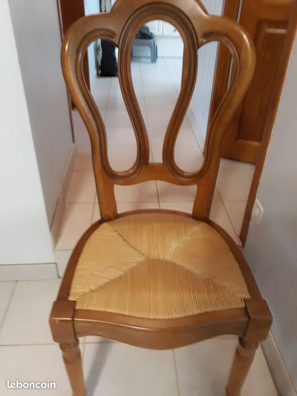 Chaises en paille (image 1)