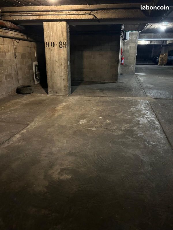 Parking 4 m² · à Paris · 4 m² · 130 €/mois