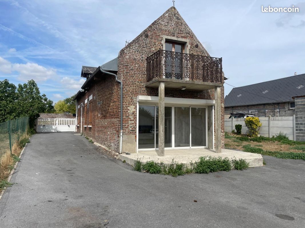 Maison 6 pièces 180 m² · à Brissy-Hamégicourt · 180 m² · 167 000 €