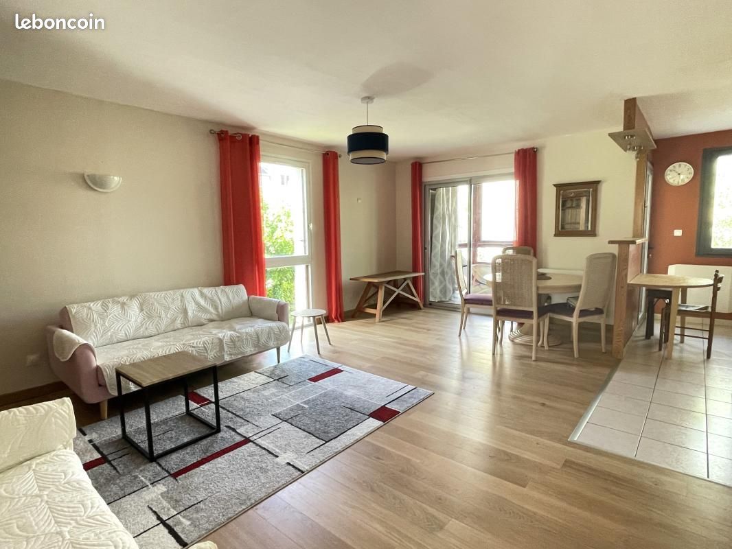 Appartement 4 pièces 81 m² · à Rodez · 81 m² · 890 €