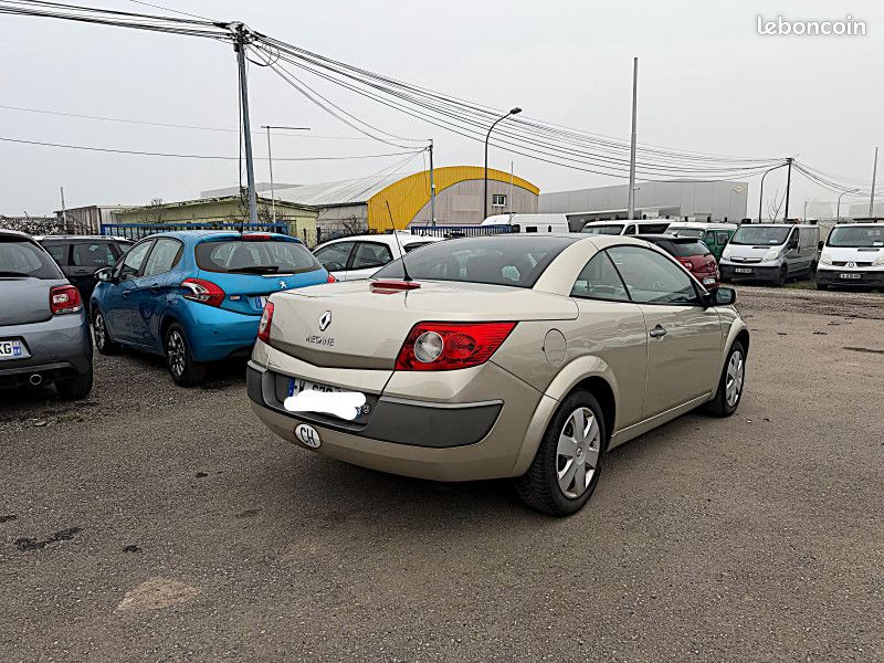 Renault MEGANE II CC 2.0 16V 136CH LUXE PRIVILEGE (image 11)