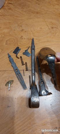 Lot Ancien D'accessoires De Rechargement De Cartouches Pour La Chasse | Modèle C16 | Bien Conservé