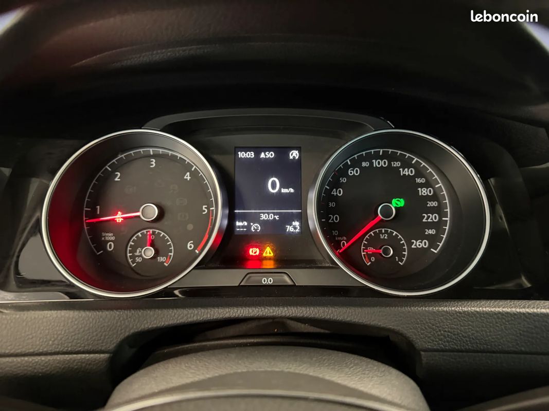 VOLKSWAGEN Golf SW 1.6 D 110ch Confortline Business - 2016 - CarPlay - Boîte auto (image 17)