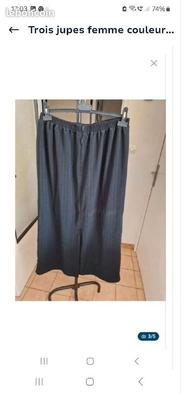 Trois jupes femme couleur jean bleu, noir à rayures blanc, et marron (image 3)