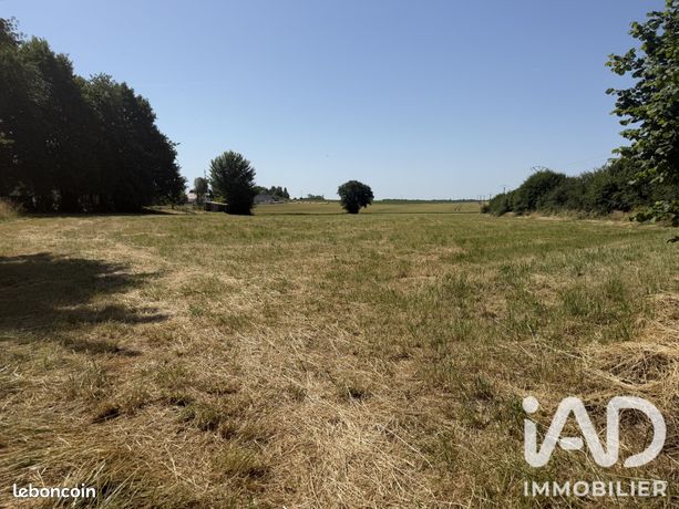 Terrain 2200 m² Viels-Maisons