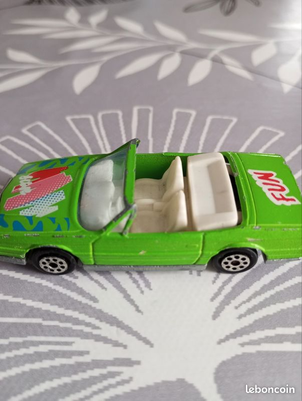 MAJORETTE PONTIAC FIERO 1:55 Métal Voiture Miniature Made In France EUR