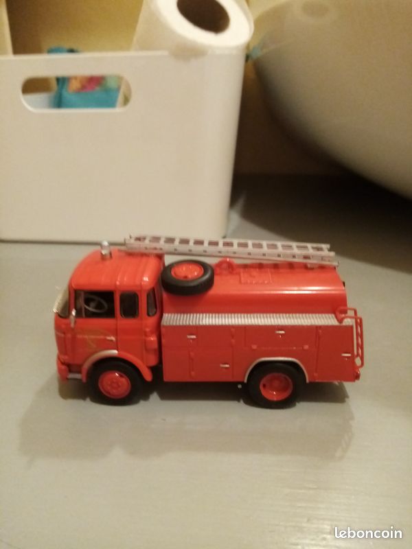 Camion pompiers berliet 1/43 hachette (image 2)