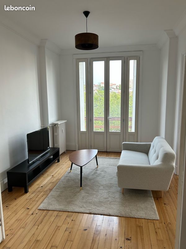 Appartement 2 pièces 70 m² · à Saint-Étienne · 70 m² · 690 €