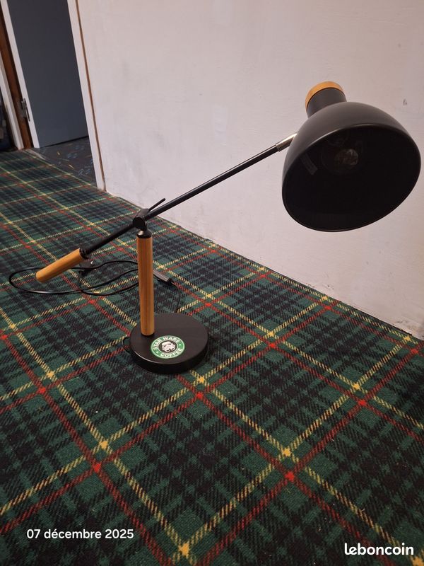 Lampe de bureau (image 1)
