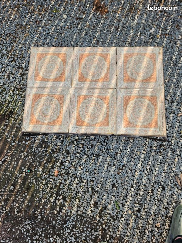 Table basse en fer forgé et carreaux emmaillé (image 2)