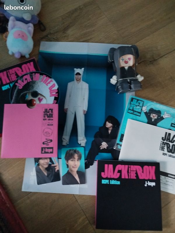 Gros lot albums, peluches etc. BTS (image 16)