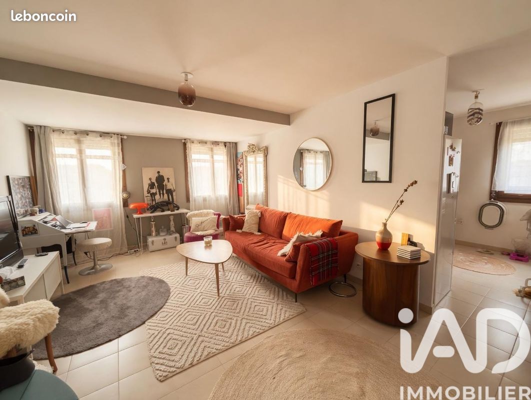 Appartement 3 pièces 63 m² · à Noisy-le-Roi · 63 m² · 300 000 €
