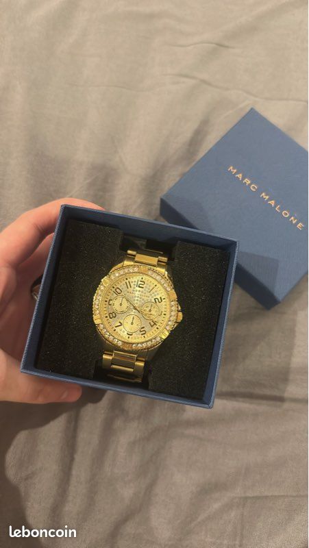 Montre Bracelet Femme Marc Malone Doré Et Argenté - Réf. 831 - Neuf Avec Petit Défaut
