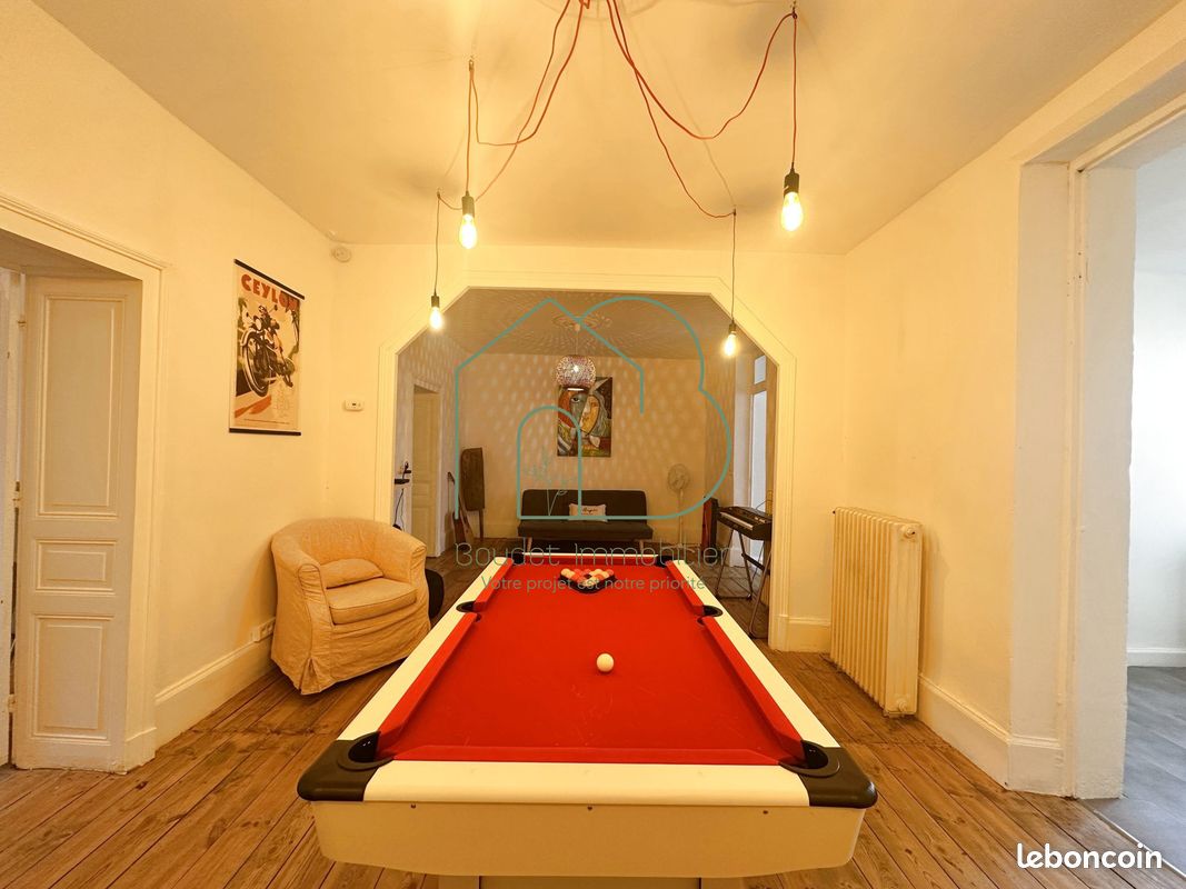 Maison 9 pièces 270 m² · à Decazeville · 270 m² · 249 000 €