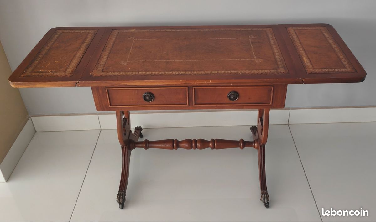 Table d'appoint anglaise (image 1)