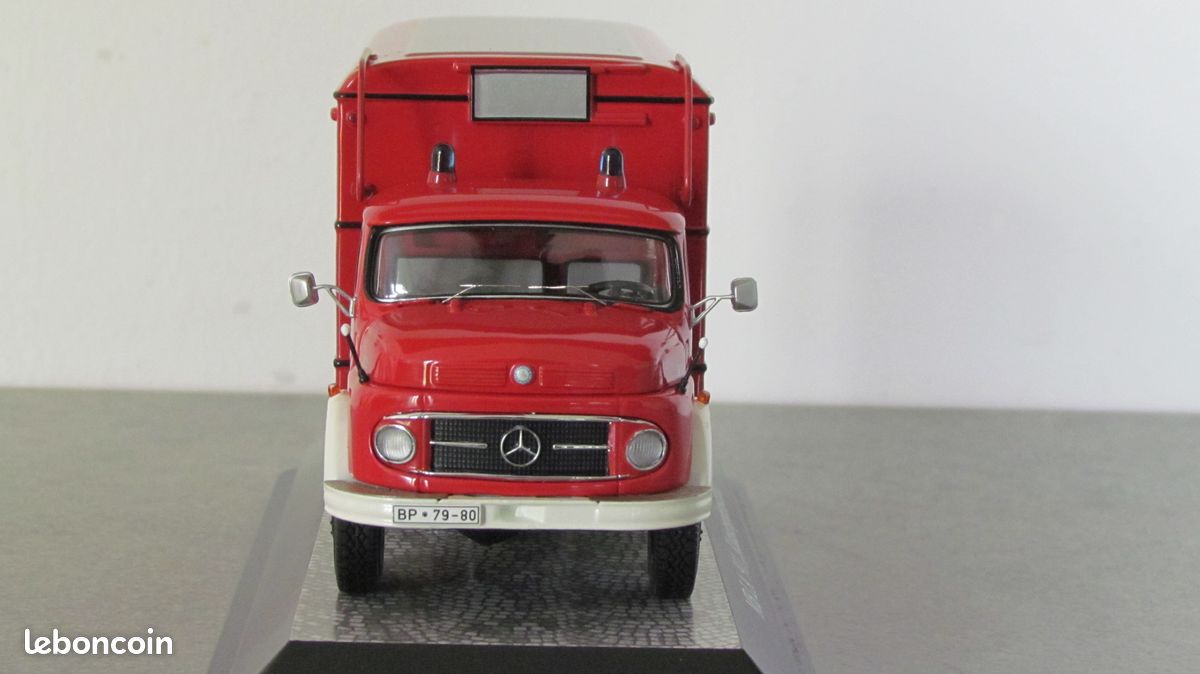 Camion Miniature Mercedes Deutsche Post édit. Atlas Eligor 1 H5147 144465
