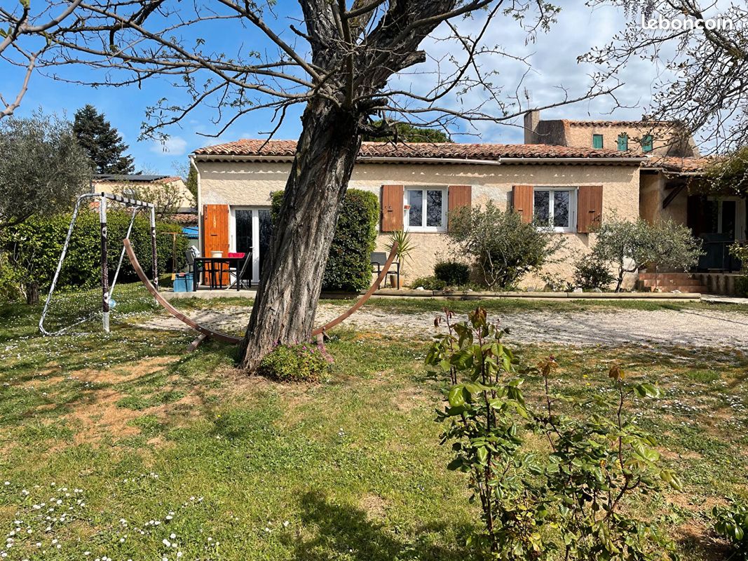 Maison 7 pièces 145 m² · à Venelles · 145 m² · 577 000 €