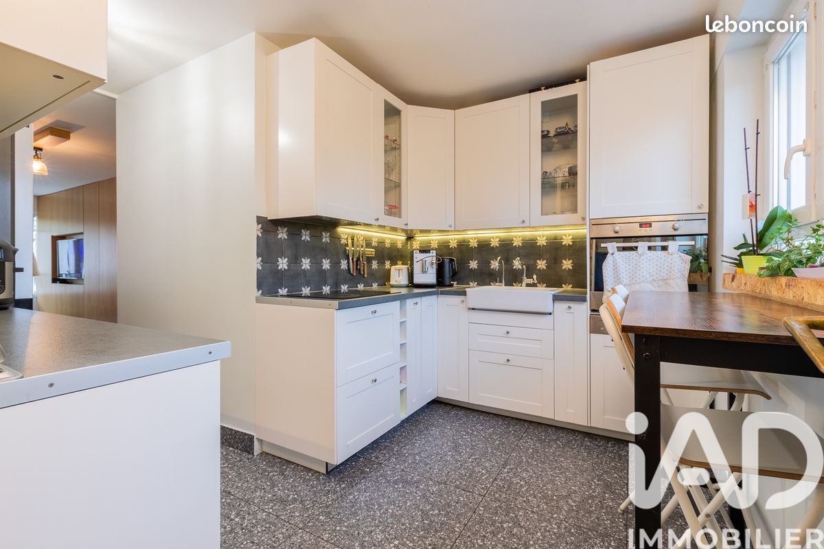 Appartement 4 pièces 73 m² · à Chilly-Mazarin · 73 m² · 179 000 €