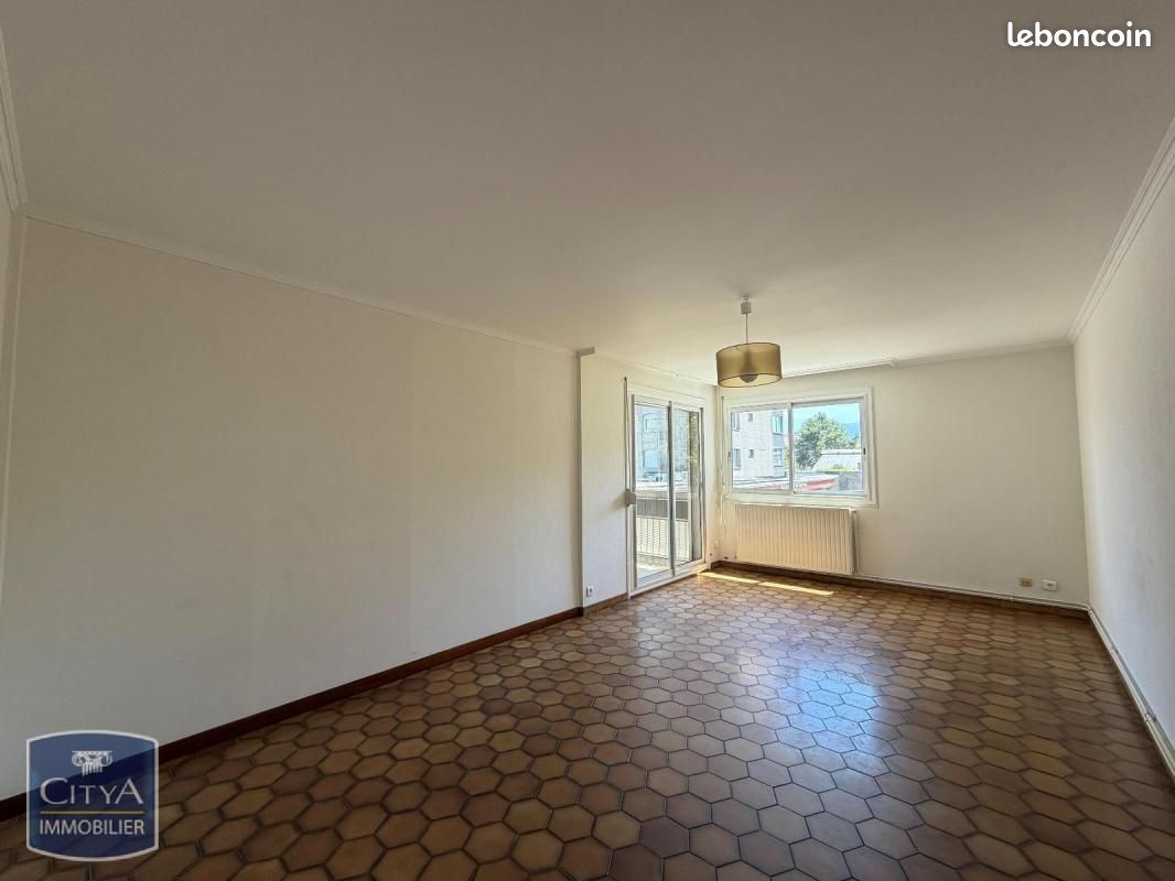 Appartement 4 pièces 87 m² · à Seyssinet-Pariset · 87 m² · 988 €/mois