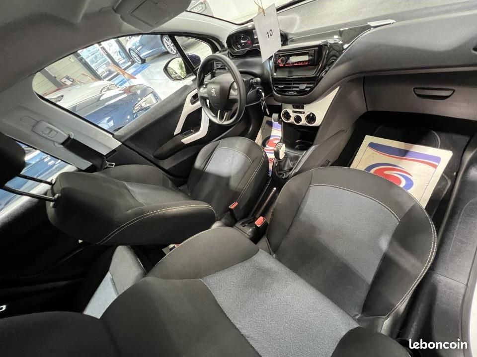 PEUGEOT 208 1.2i PureTech - 68Cv LIKE PHASE 2 CLIM (image 26)