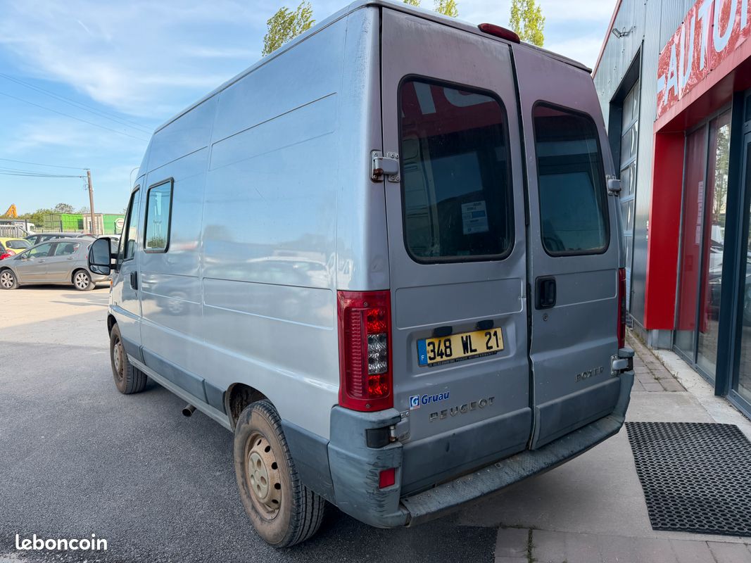 Peugeot boxer ii 2.2 hdi fourgon moyen 100 cv dans l'etat (image 3)