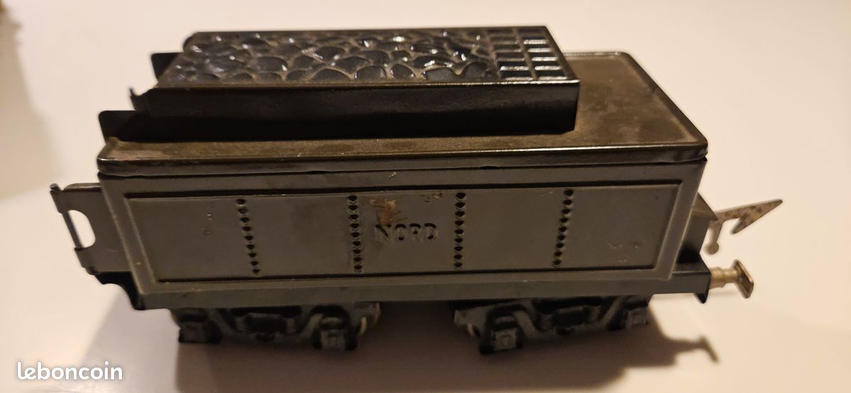 JEP : locomotive 220 électrique, marron avec tender à 2 bogg