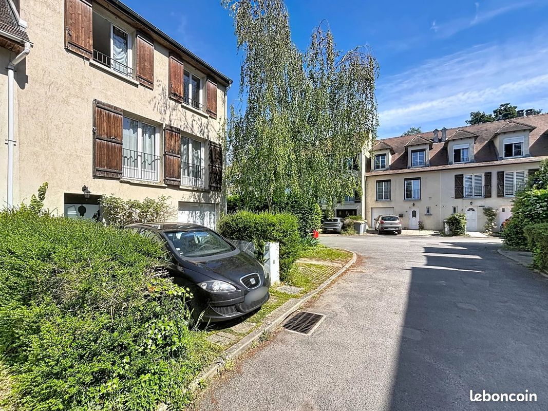 Maison 5 pièces 127 m² · à Chartrettes · 127 m² · 259 000 €