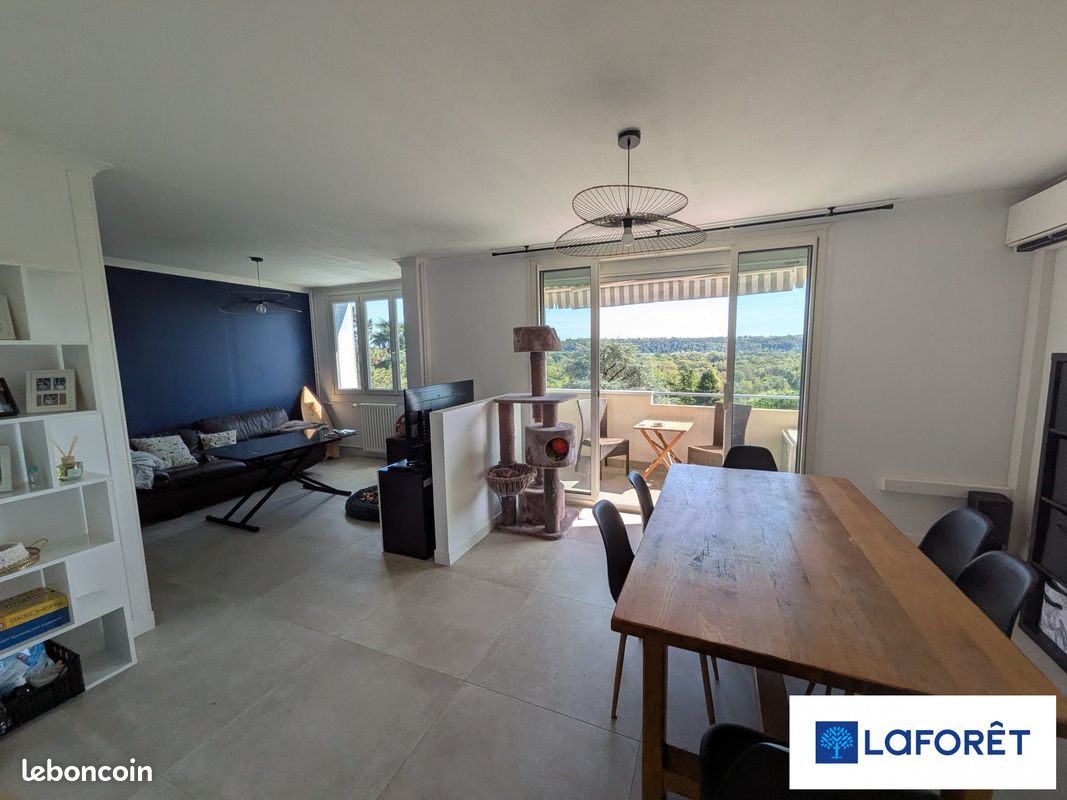 Appartement 4 pièces 74 m² · à Vernaison · 74 m² · 220 000 €