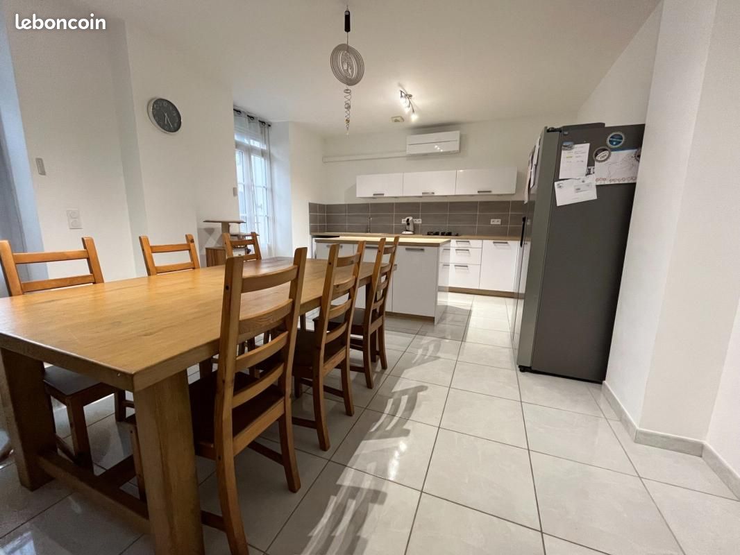 Appartement 3 pièces 85 m² · à Saint-Donat-sur-l'Herbasse · 85 m² · 715 €