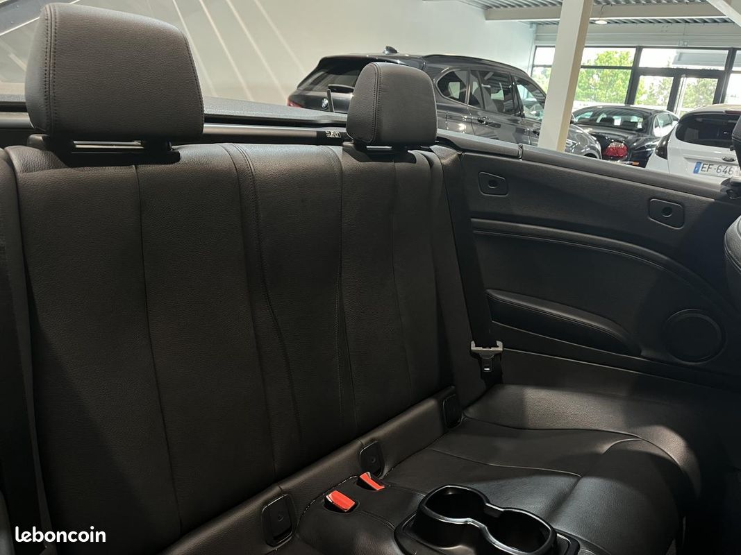 BMW SERIE 2 220i Cabriolet - BVA - M Sport - SUIVI COMPLET - CAMERA DE RECUL - CARPLAY (image 13)