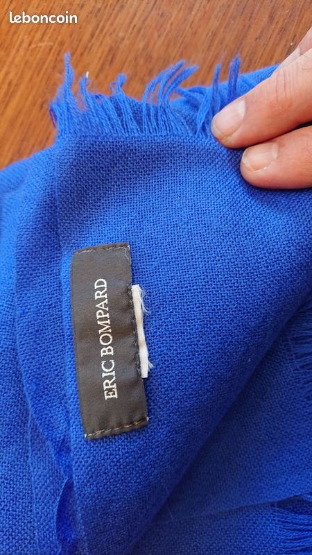 Petite étole en voile Eric Bompard en cachemire bleu Accessoires