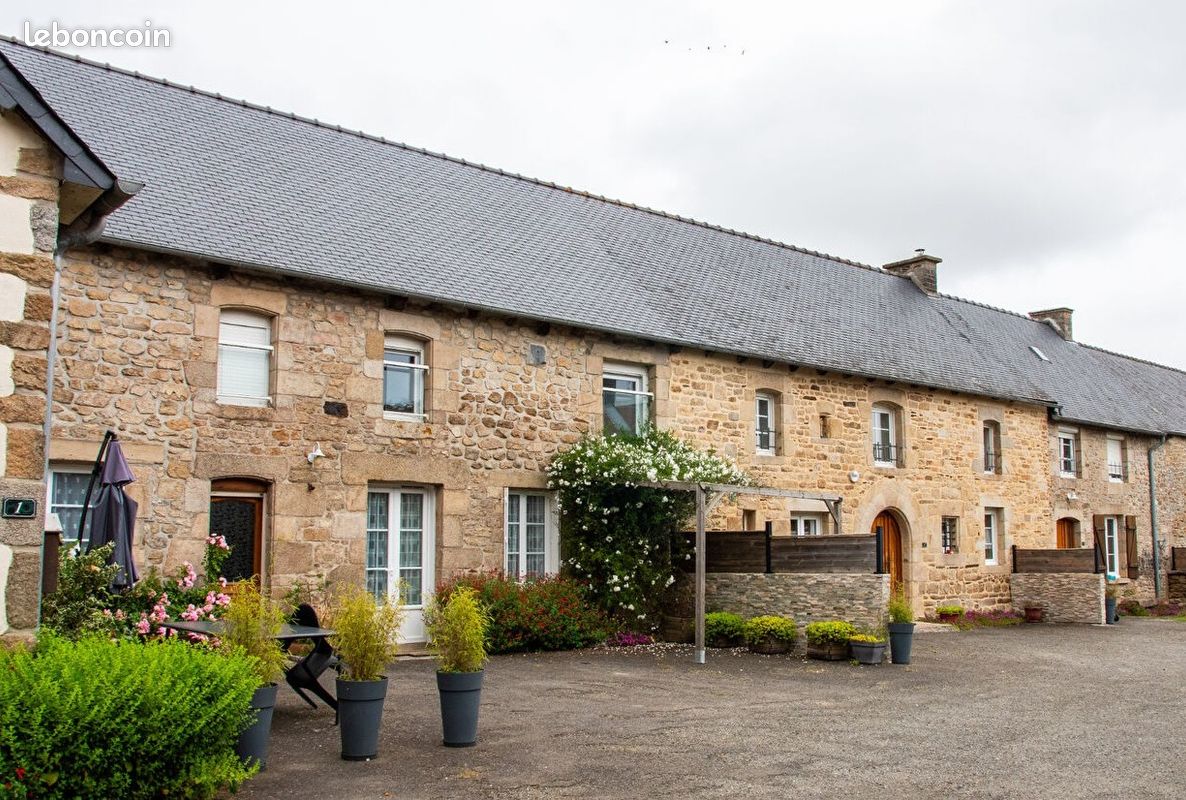 Maison 15 pièces 350 m² · à Trémeur · 350 m² · 525 000 €
