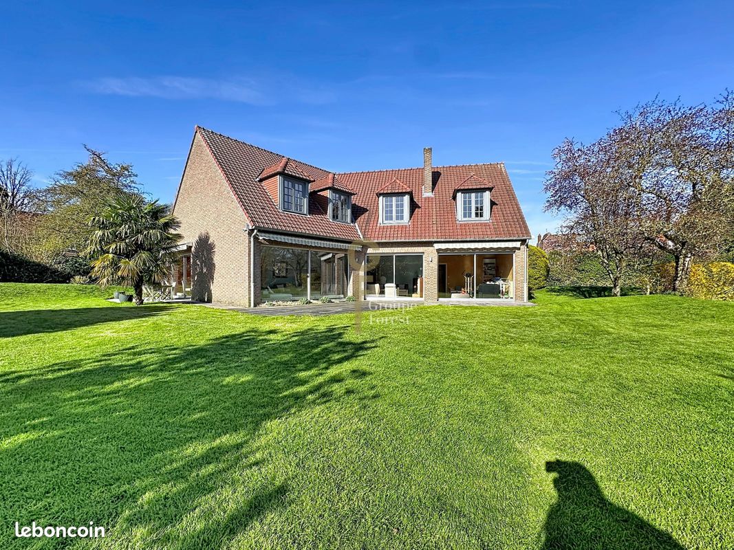 Maison 6 pièces 335 m² · à Mouvaux · 335 m² · 1 580 000 €