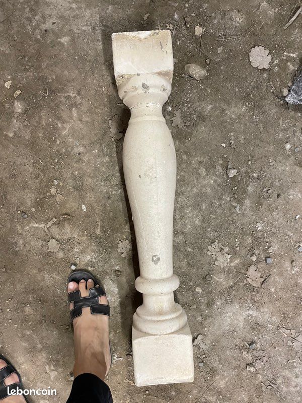 Balustrade en pierre reconstituée (image 1)