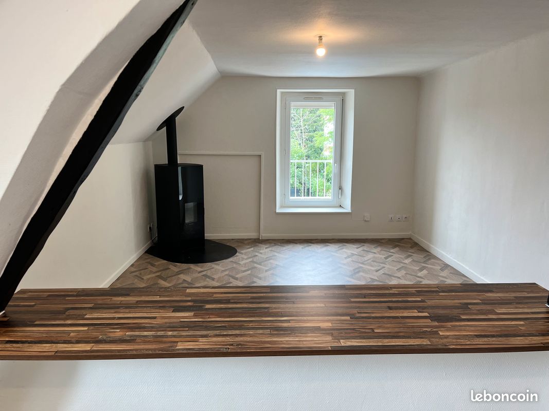 Appartement 4 pièces 80 m² · à L'Isle-sur-le-Doubs · 80 m² · 600 €/mois