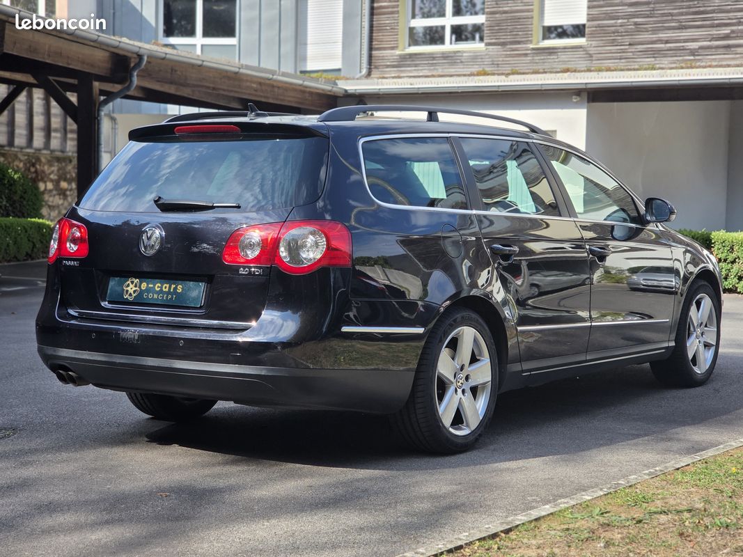 VOLKSWAGEN PASSAT SW – 2.0 TDI 140ch BVM6 Finition EMBASSY II (image 7)