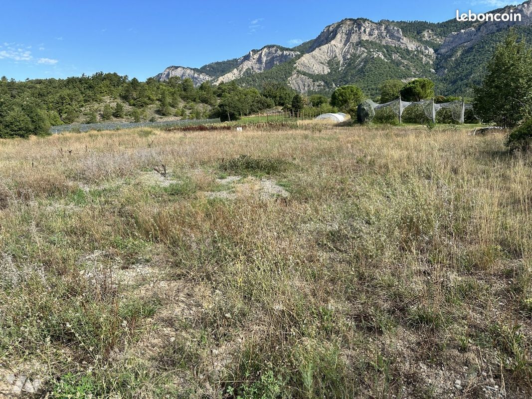 Terrain 790 m² · à Ventavon · 790 m² · 92 000 €