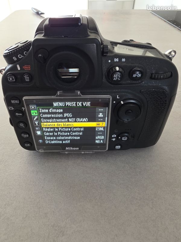 Nikon D800 - Boitier reflex Appareil photo numérique pro (Seulement 1 588 déclenchements Très rare) (image 4)