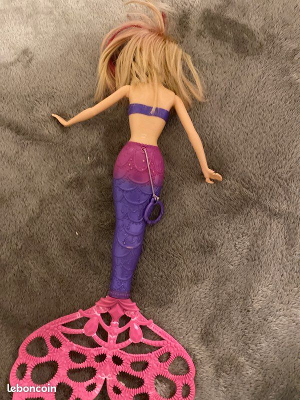 Poupée sirène barbie (image 2)