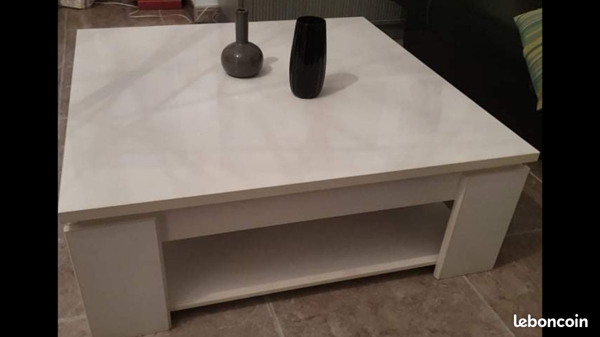 Table de sallon (image 1)