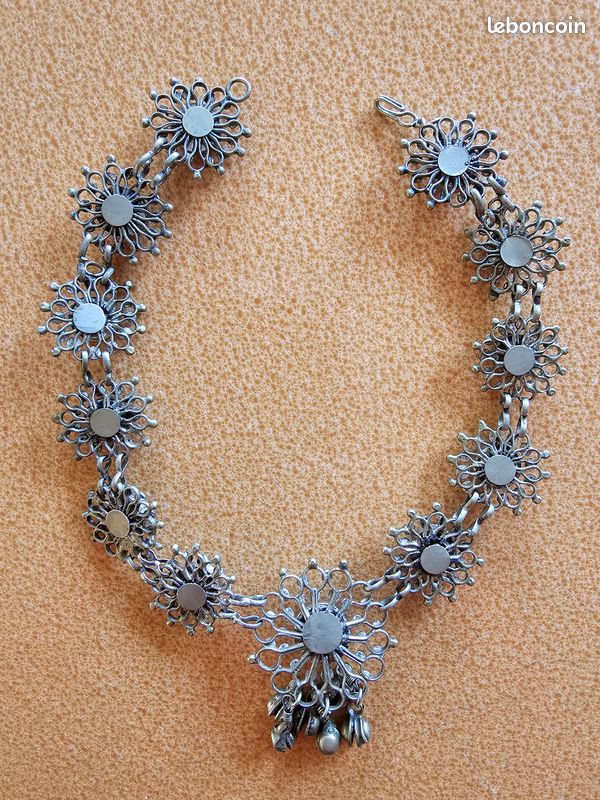 Collier ethnique (image 2)