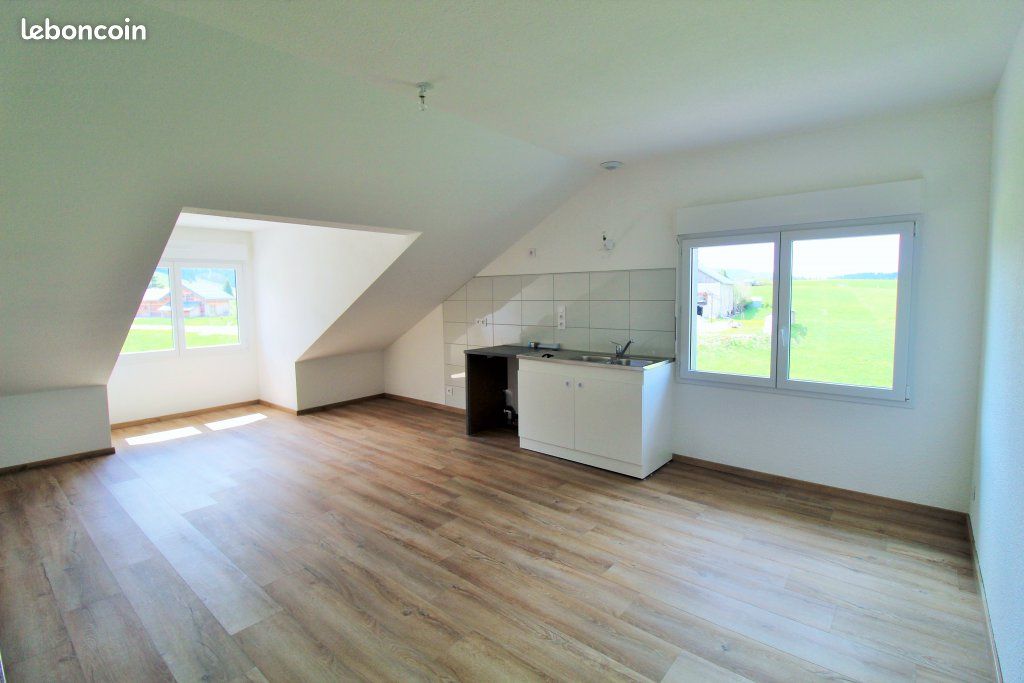Appartement 3 pièces 65 m² · à Chapelle-des-Bois · 65 m² · 700 €/mois