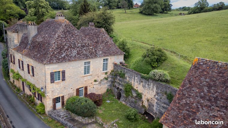 Propriété 9 pièces 200 m²