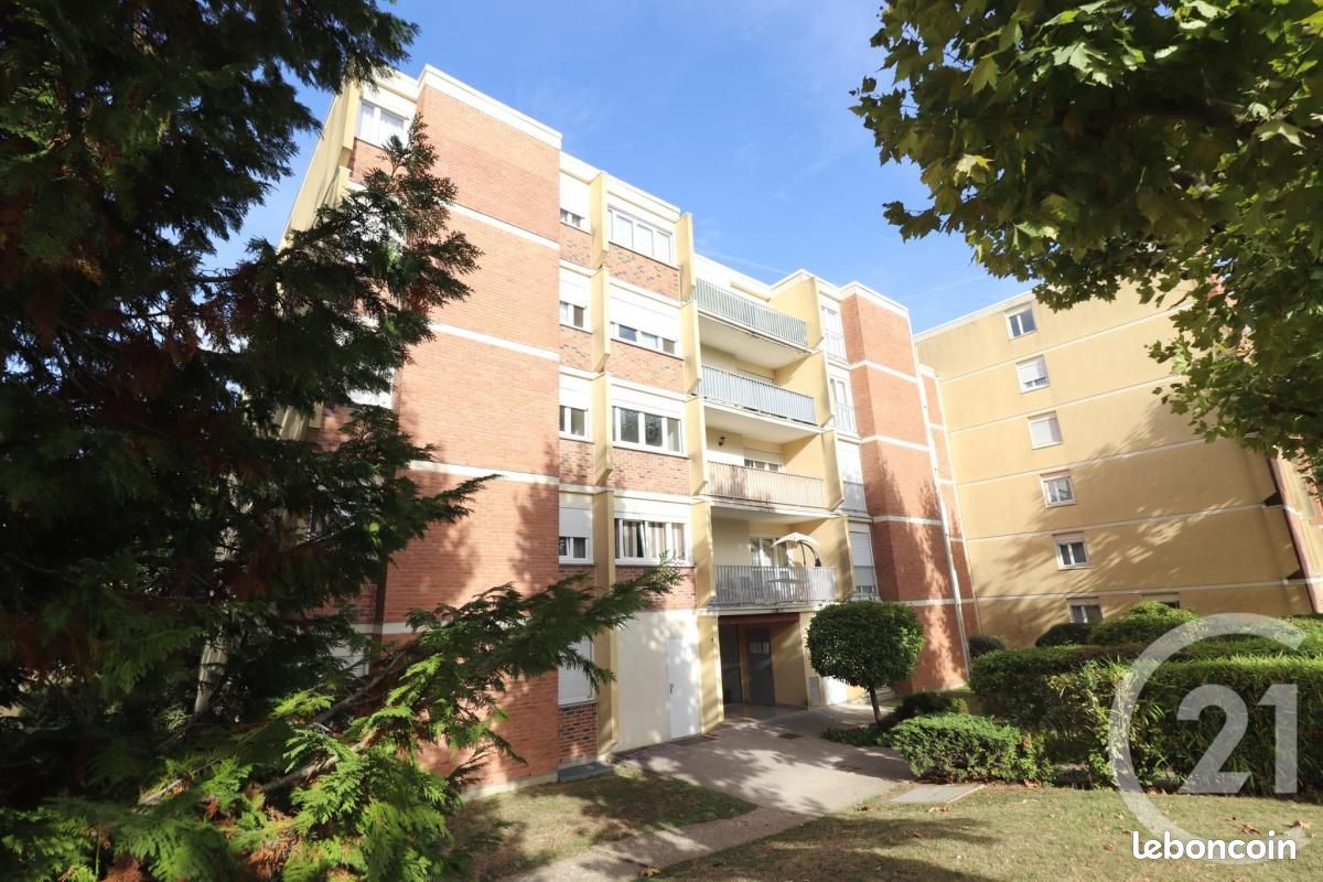 Appartement 3 pièces 74 m² · à Ézanville · 74 m² · 180 000 €