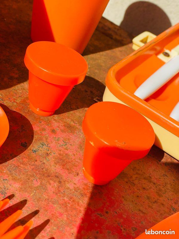 SET DE PIQUE-NIQUE en plastique 13 pcs. EUR 26,99 - FR